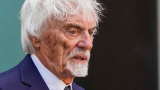 Екълстоун призна за данъчни измами