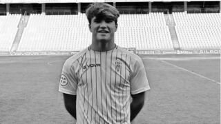 Загиналият футболист хванал кабелите над влака (ВИДЕО)