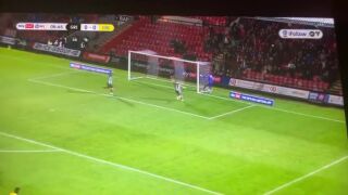 Откачен автогол разсмя Острова (ВИДЕО)