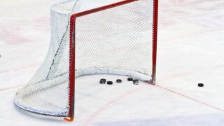 Кънка преряза гърлото на хокеист