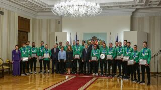 Президентът Радев към волейболистите: Вие сте достойни български мъже