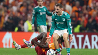 „Ливърпул играе баскетбол, пада като аматьор!“