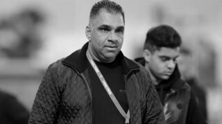 Моторист разстреля футболен бос пред дома му