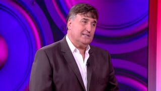Невероятната история на Веселин Маринов: Сбърках адреса – и точно това ми промени живота! (ВИДЕО)