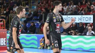 Николов отново в пламъци! 30 точки и MVP