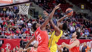 Апоел Тел Авив напуска България