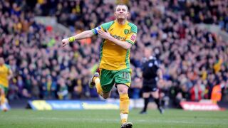 50-годишен им скри топката в Англия (ВИДЕО)