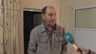 Снимка: Пчелният восък не се усвоява от организма, но попива и обира радиоактивния фон в нас