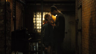 "Споменът за него": Всеки заслужава втори шанс, а любовта е първата крачка към прошката (ВИДЕО)