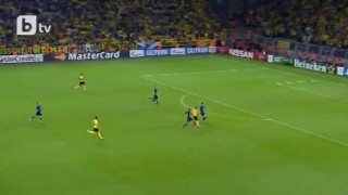 Борусия повежда 1:0 на Арсенал (ВИДЕО)