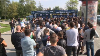 Опашки за билети за мачовете на Лудогорец в Шампионска лига (ВИДЕО)