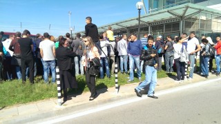 Фенове чакат Реал (СНИМКИ)