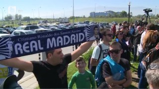 Как бяха посрещнати Реал на летище София (ВИДЕО)