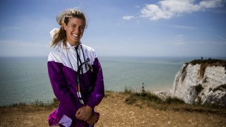 Бушар на среща с фен, за да нахрани медици 