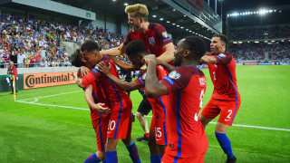 Англия сломи 10 от Словакия в дебюта на Алардайс