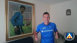 Мицански подписа с 