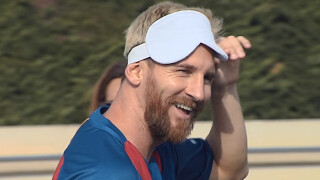 Колко трудно е да играеш футбол сляп (ВИДЕО)