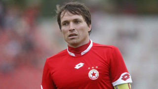 ЦСКА-София обясни защо са отстранени Галчев и Головодов