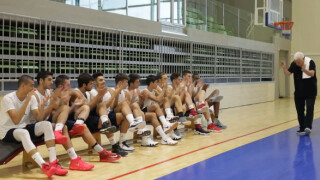 Пини Гершон поде кампания за защита на израелския баскетбол (ВИДЕО)