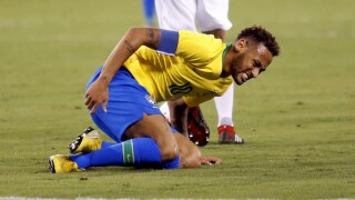 Американски защитник се подигра на Неймар (ВИДЕО)