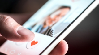 Бони, къде си? Клайд има план: 20 бисера, с които мъжете свалят жени в Tinder