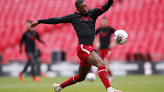 Вайналдум се съгласил да премине в 