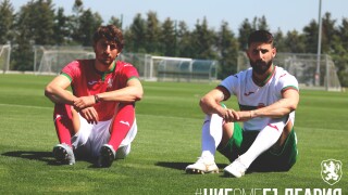 Националите с нови екипи в ретро стил срещу Ирландия (ГАЛЕРИЯ)
