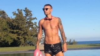 Бербатов обязди... фламинго (ВИДЕО)