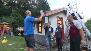 Фермерите се поздравяват за добре свършената работа