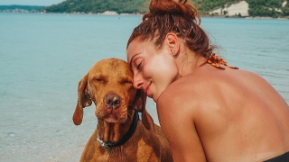 Безкрайното лято на Ивет Лалова (СНИМКИ)