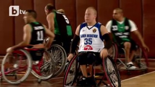 16-годишният Цветомир дебютира с новата си количка (ВИДЕО)