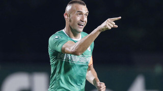 Наредиха Камбуров до Меси и Левандовски