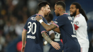 ПСЖ иска да продаде Меси и Неймар