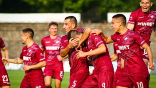 Страхотно начало за 