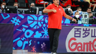 Турция продължава на ЕвроБаскет