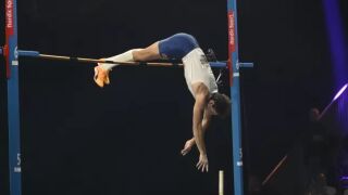 Швед счупи световния рекорд в овчарския скок