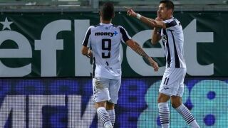 Локо Пловдив спъна Лудогорец след вратарско безумие