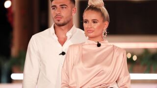 Братът на Фюри изоставен! Целувал се с друга в Северна Македония 