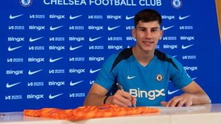 Висшата лига похарчи най-много за трансфери