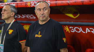 Мъри Стоилов се оплаква от терените в Турция