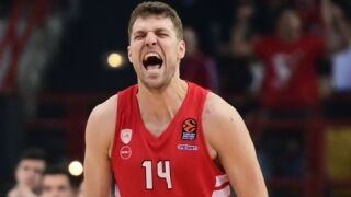 Везенков съсипа ПАО и грабна Суперкупата (ВИДЕО и СНИМКИ)