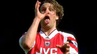 Разплака се в студиото и призна: 7 дни седях на дивана, исках да се самоубия