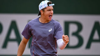 НА ЖИВО: Дебютът на Александър Василев за Купа 