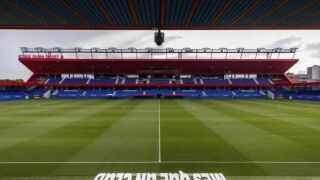 Барселона започва сезона на стадионче с 6000 места