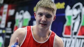 Наш дебютант е на 1/4-финал на световното по бокс