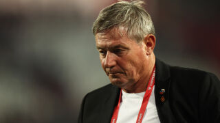 Гневът на феновете в Белград се изля върху треньора: Пикси, махай се! (ВИДЕО)