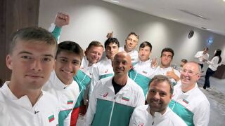 НА ЖИВО: България - Финландия (ВИДЕО) - ПОБЕДА! 6:4, 1:6, 7:6 (1)