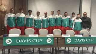 НА ЖИВО: Шампионът от US Open стъпва на корта в Пловдив! (ВИДЕО) - 2:6, 2:6