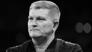 Великобритания скърби за бивш световен шампион