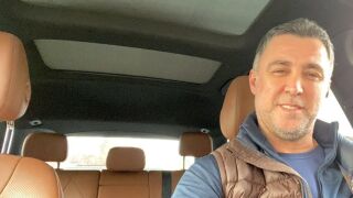 Героят без родина: Животът на легенда в изгнание